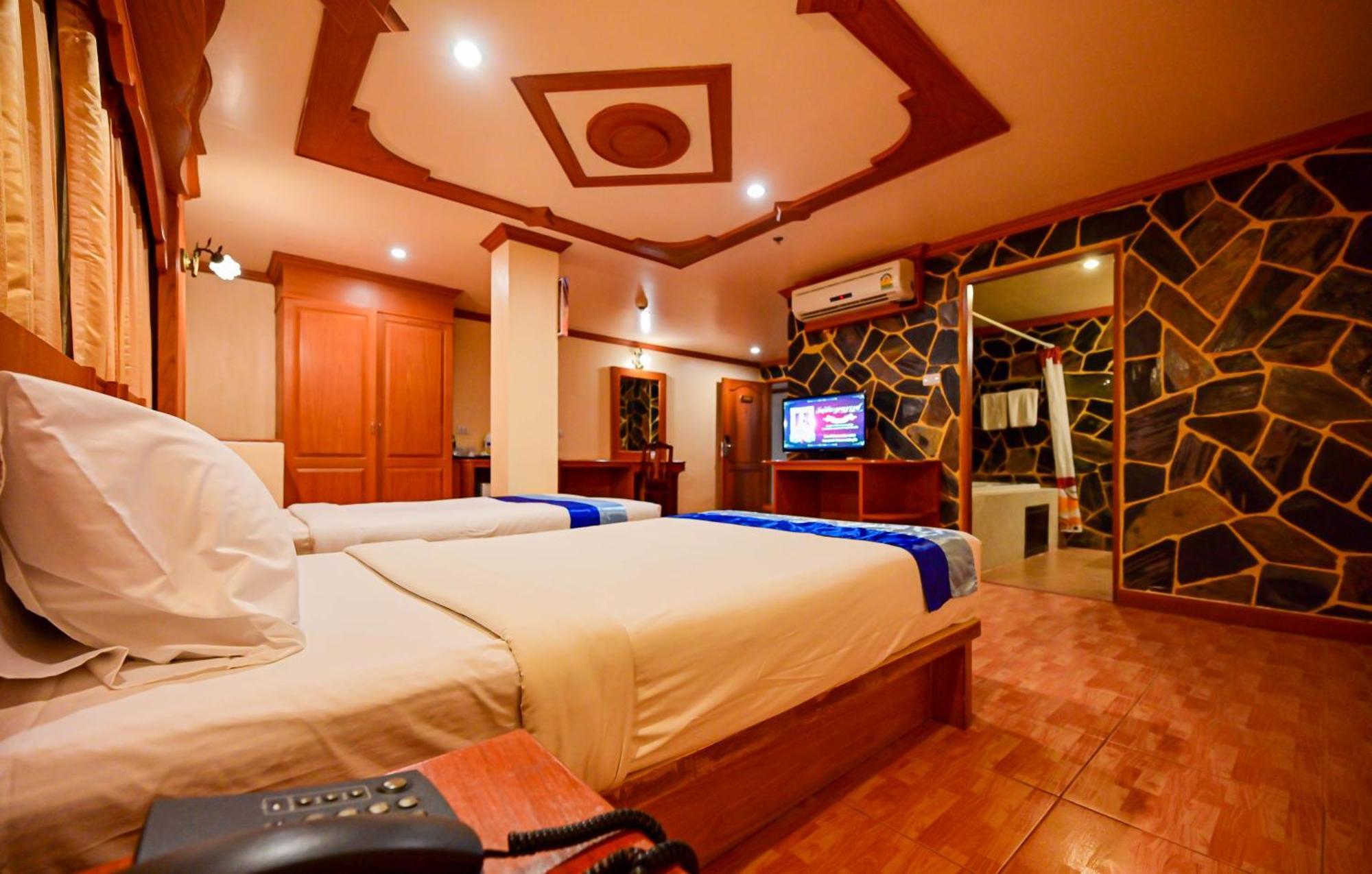 Complex Hotel Patong Dış mekan fotoğraf