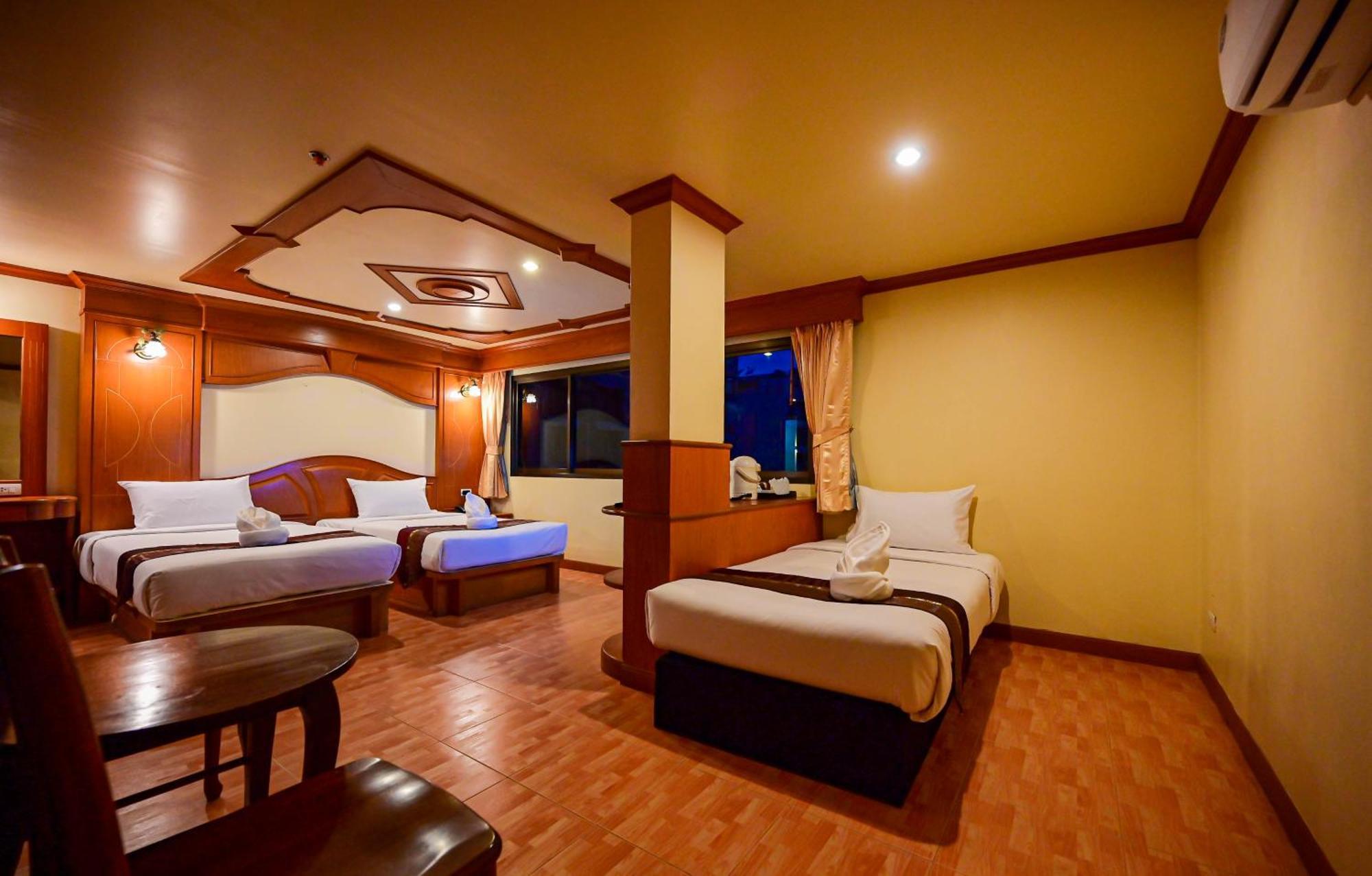 Complex Hotel Patong Dış mekan fotoğraf