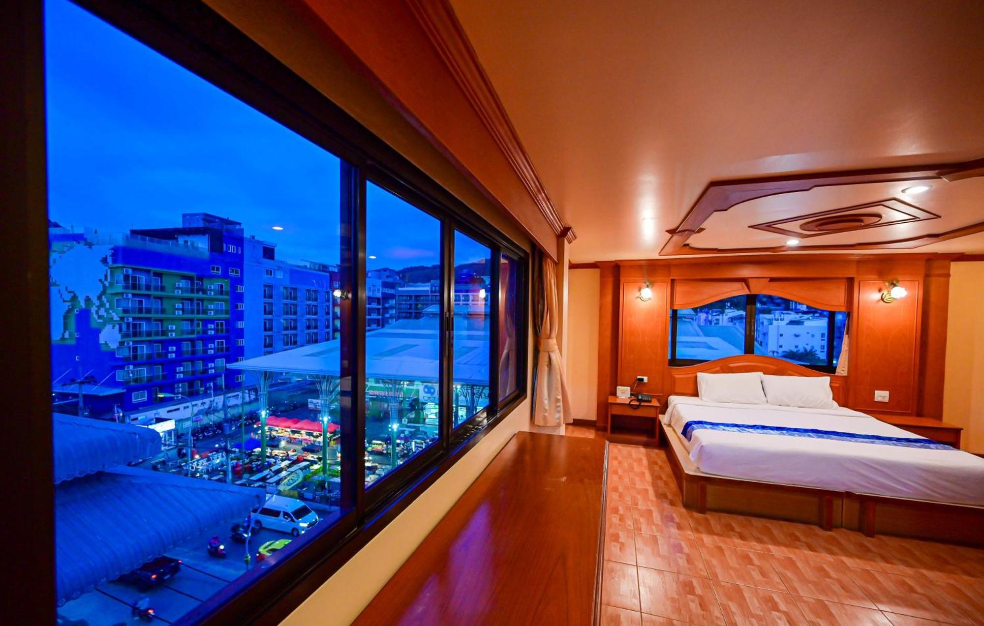Complex Hotel Patong Dış mekan fotoğraf
