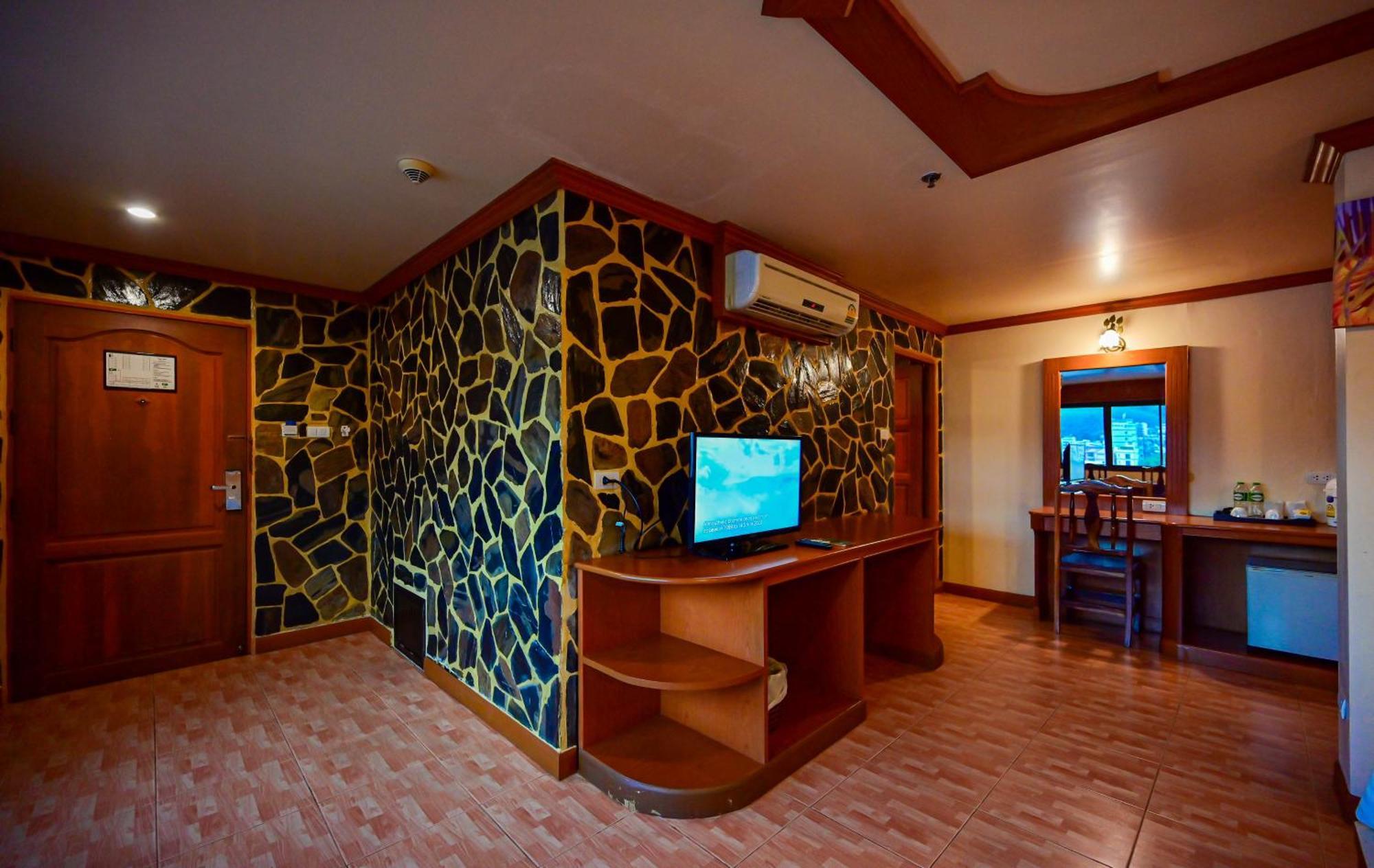 Complex Hotel Patong Dış mekan fotoğraf