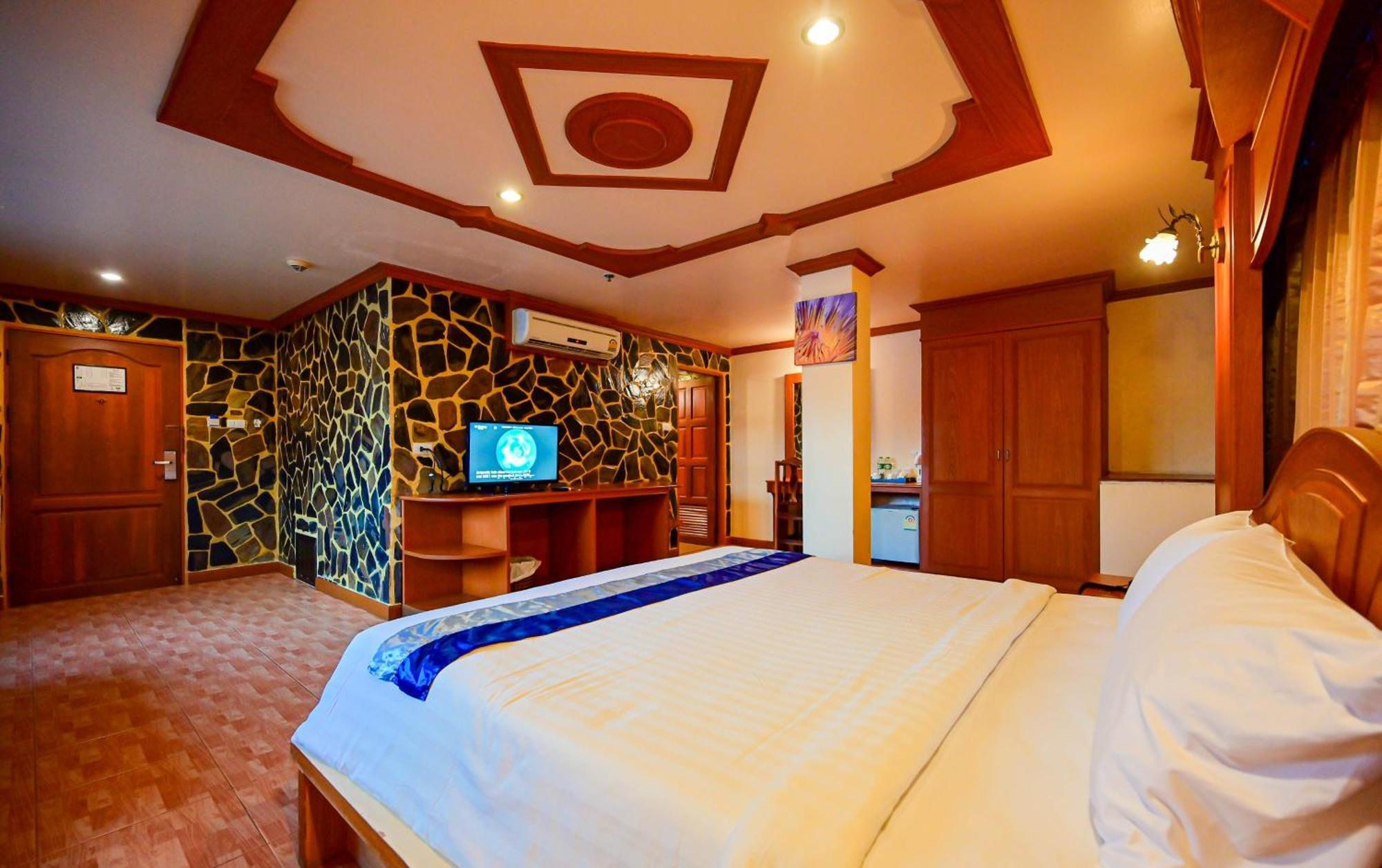 Complex Hotel Patong Dış mekan fotoğraf