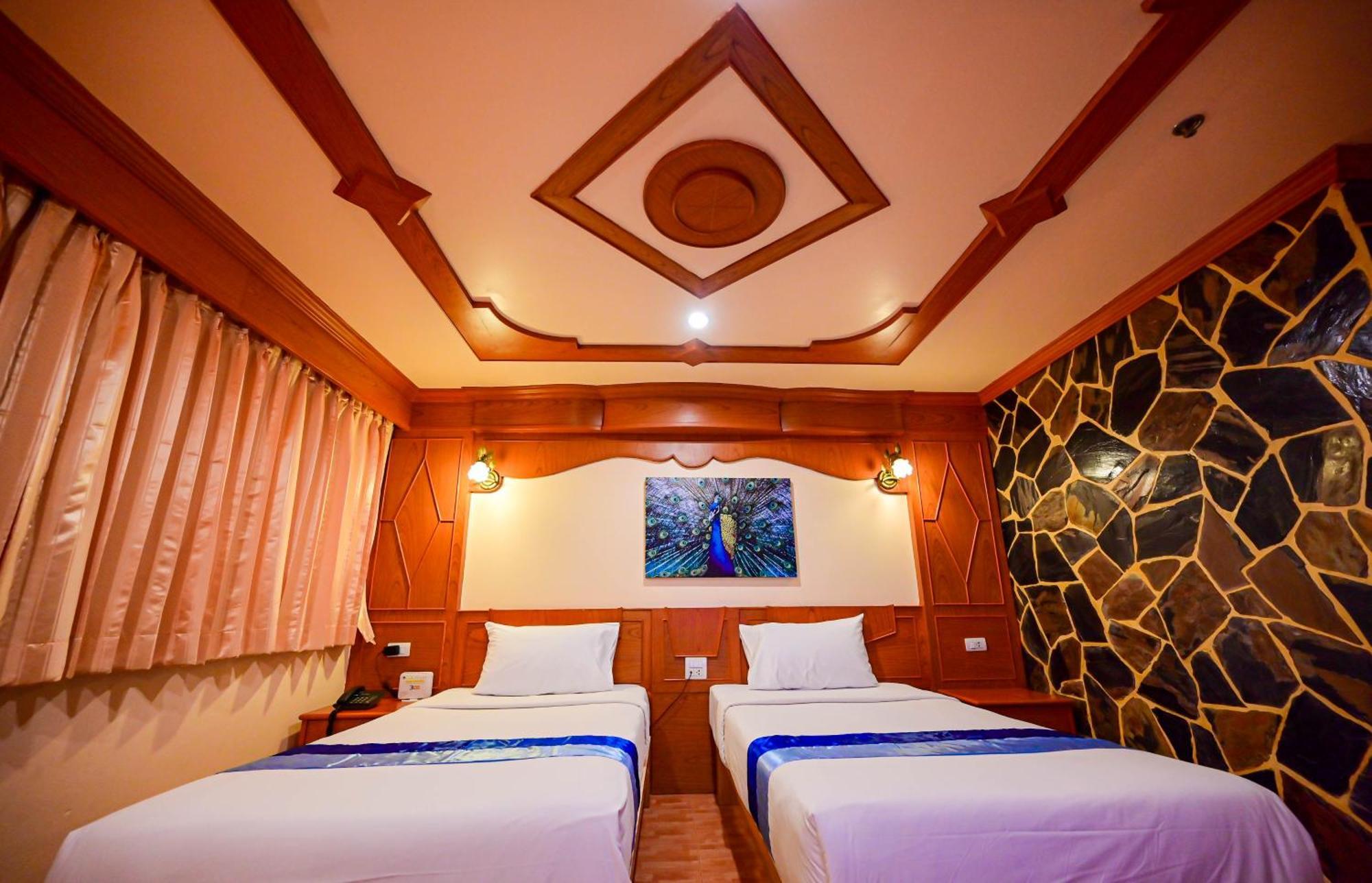 Complex Hotel Patong Dış mekan fotoğraf